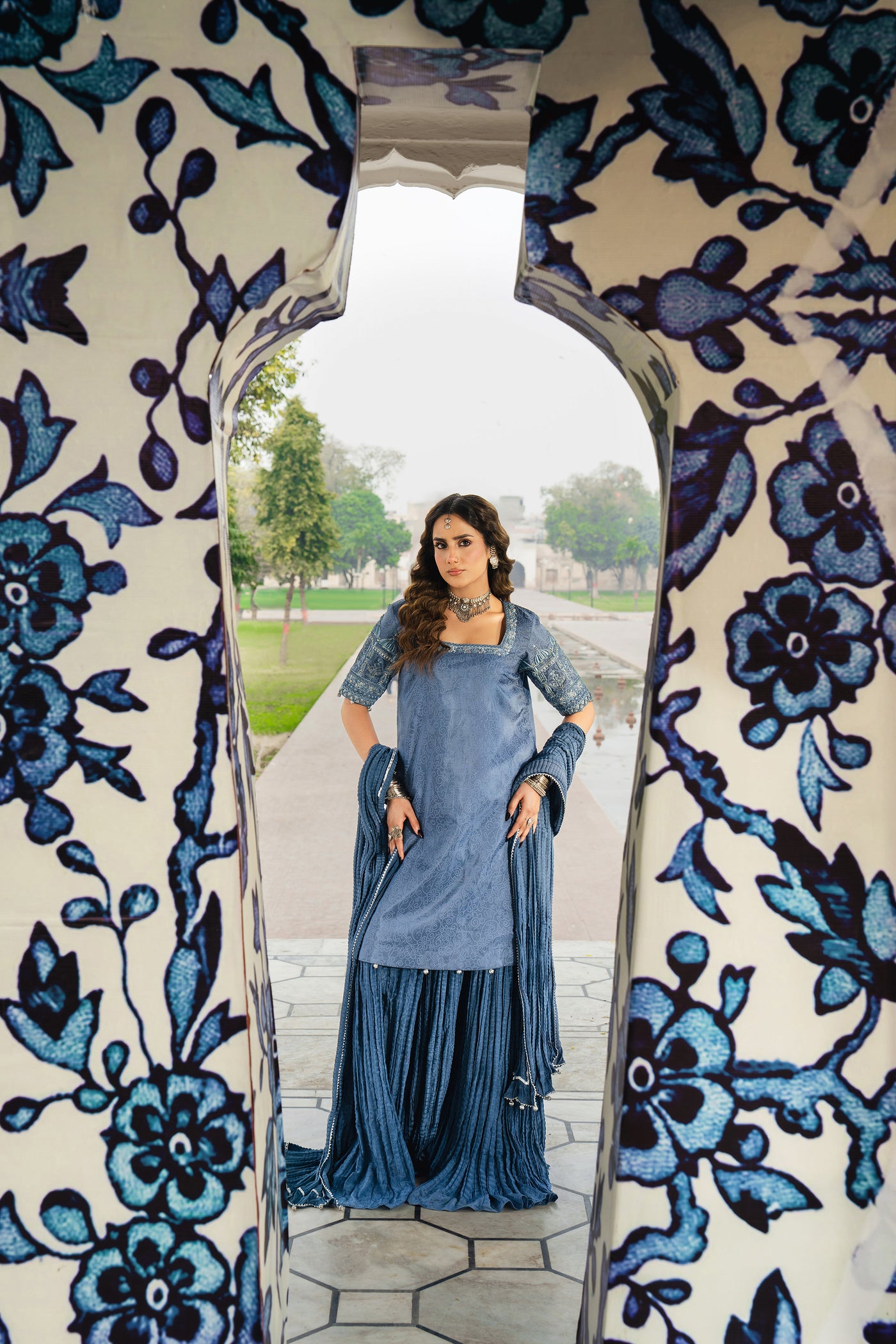 NEELA GUMBAT