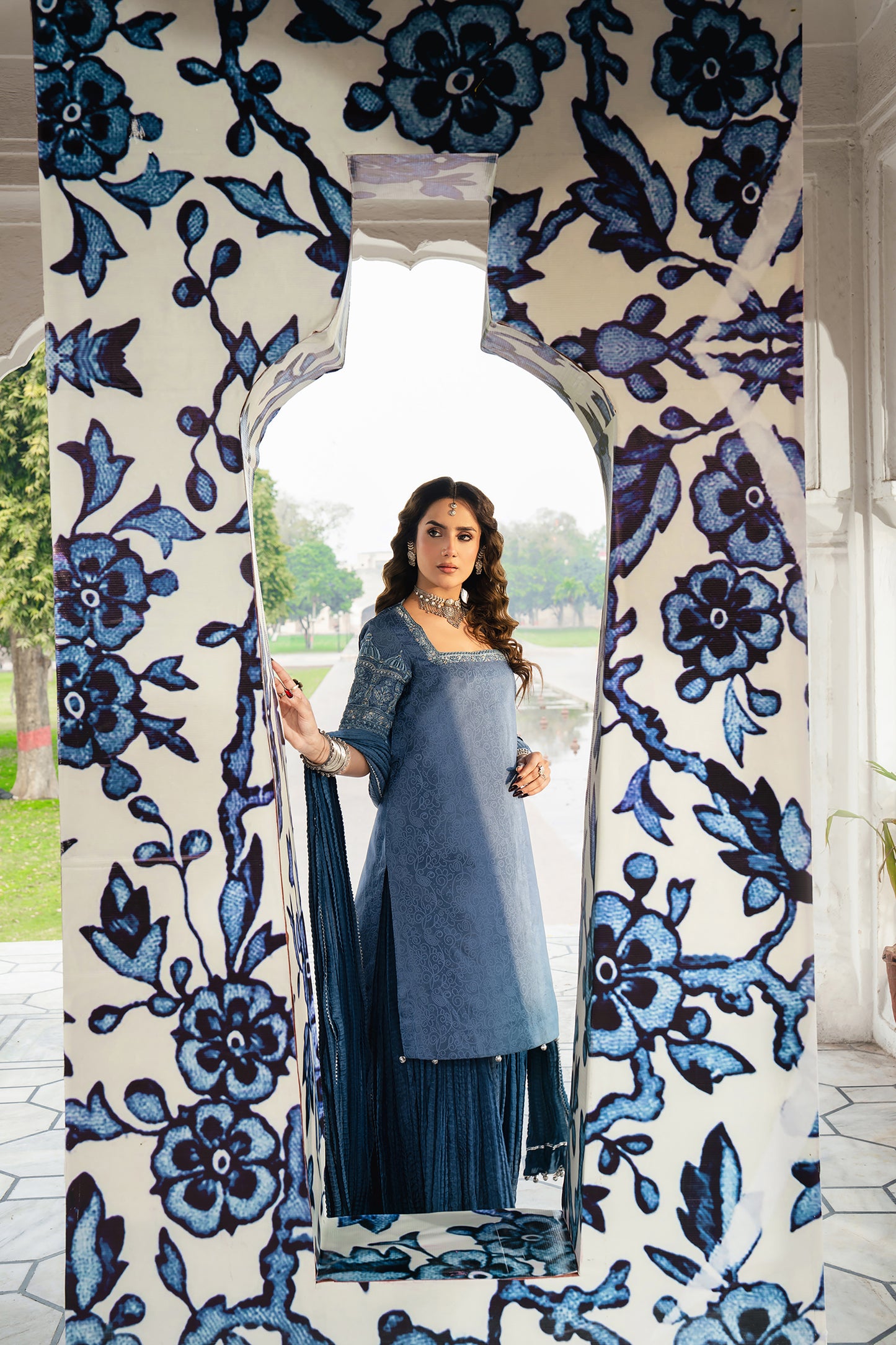 NEELA GUMBAT