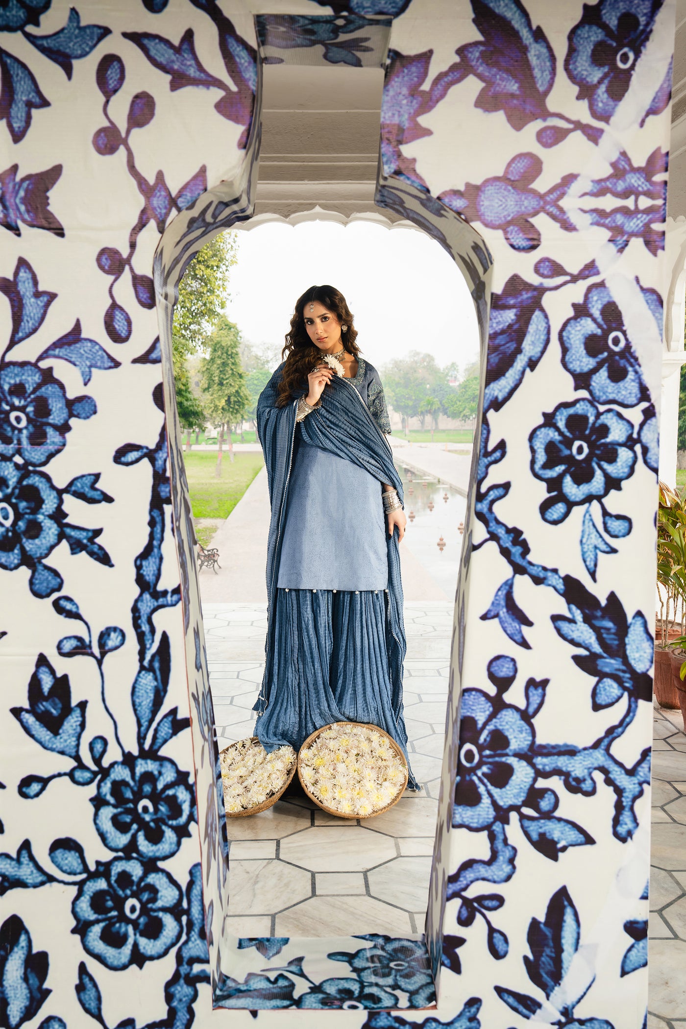 NEELA GUMBAT