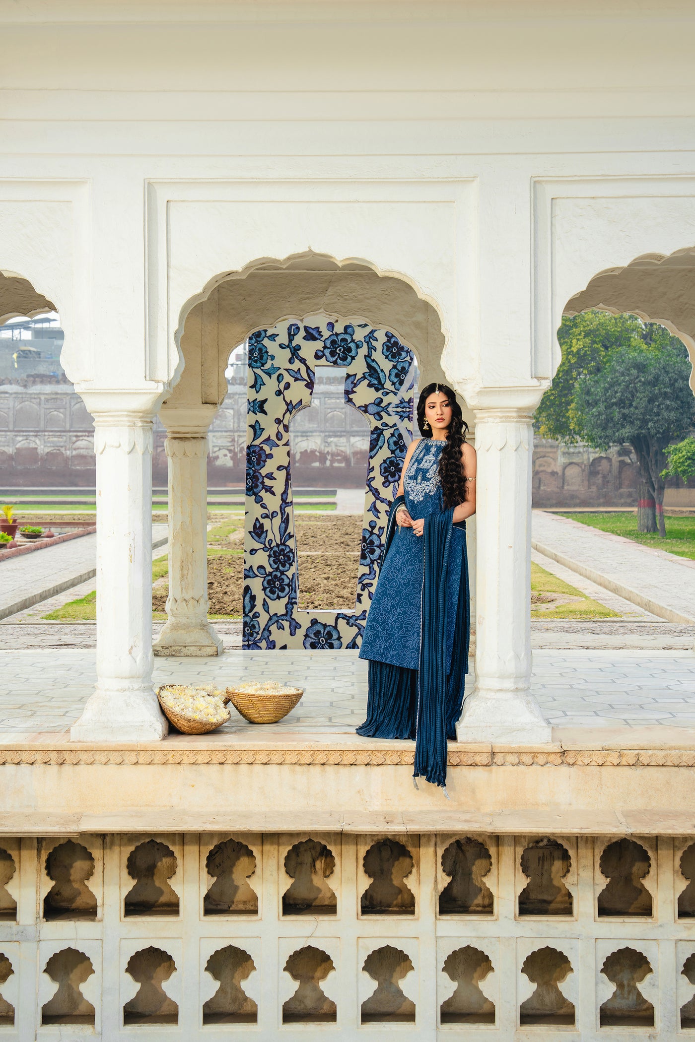 NEELA DARWAZA