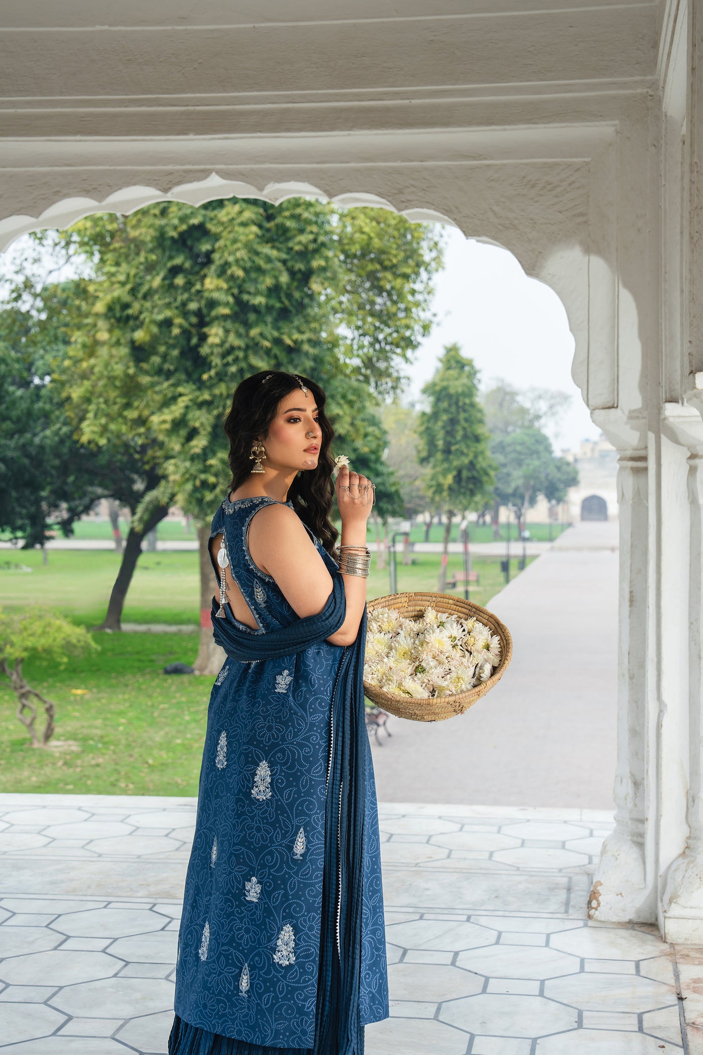 NEELA DARWAZA