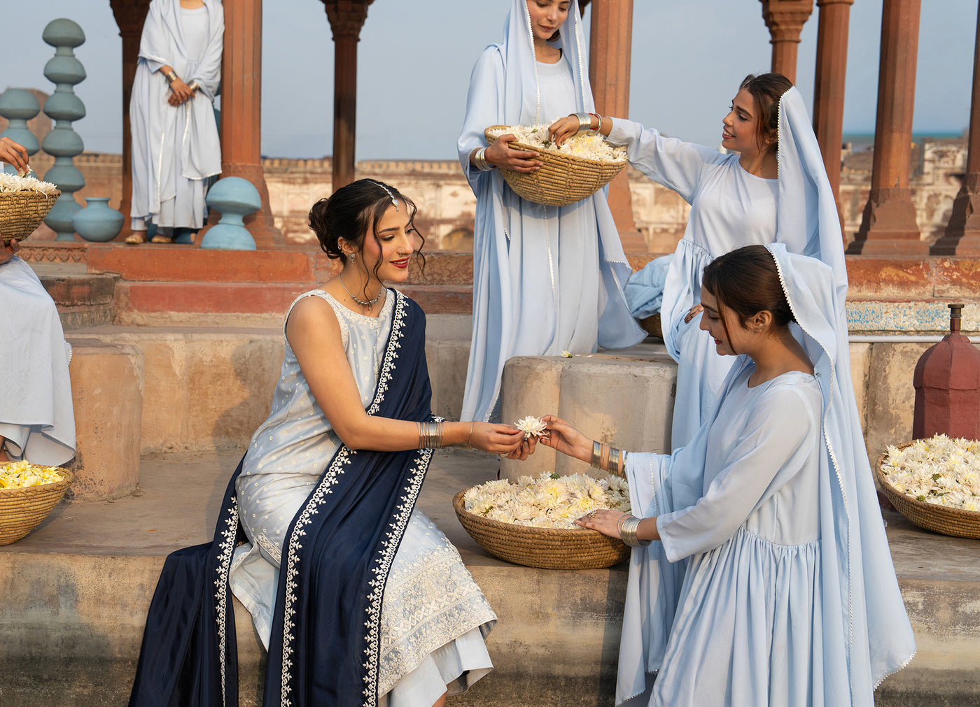 NEGAR-E-NEELA